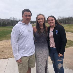 Meet your Posher, Emily